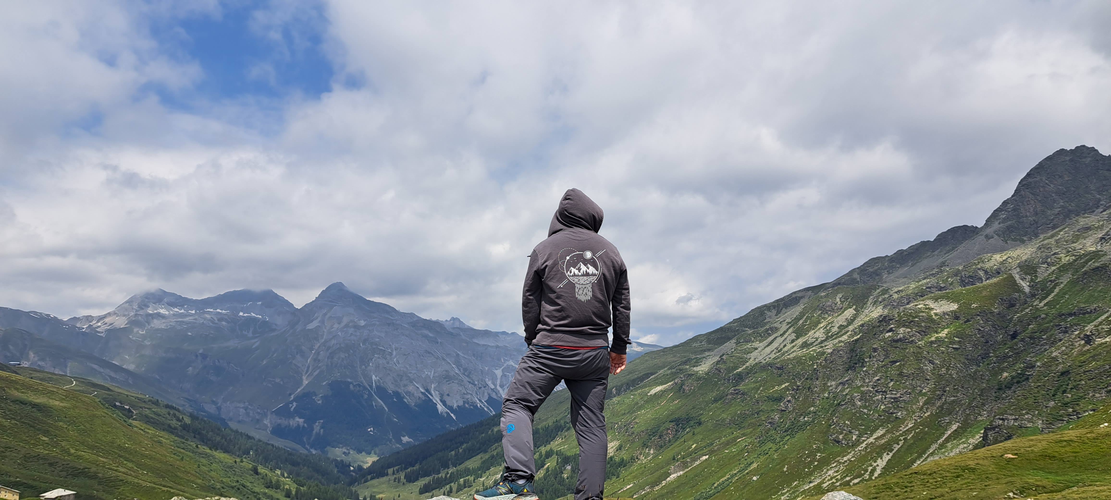 Adventures in Romania – mountain valley and discovery